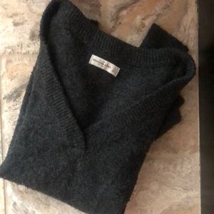 Cozy Abercrombie & Fitch sweater